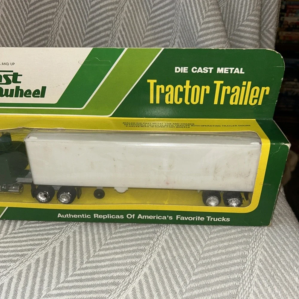 Fast Wheel Publix small Scale Semi's Trailer Truck Rig‎ New Die Cast READ